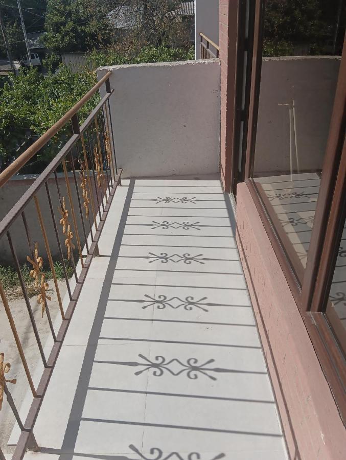Mary'S Cozy & Lovely Studio On Very Quiet Khosharauli Street Tbilisi Exterior foto